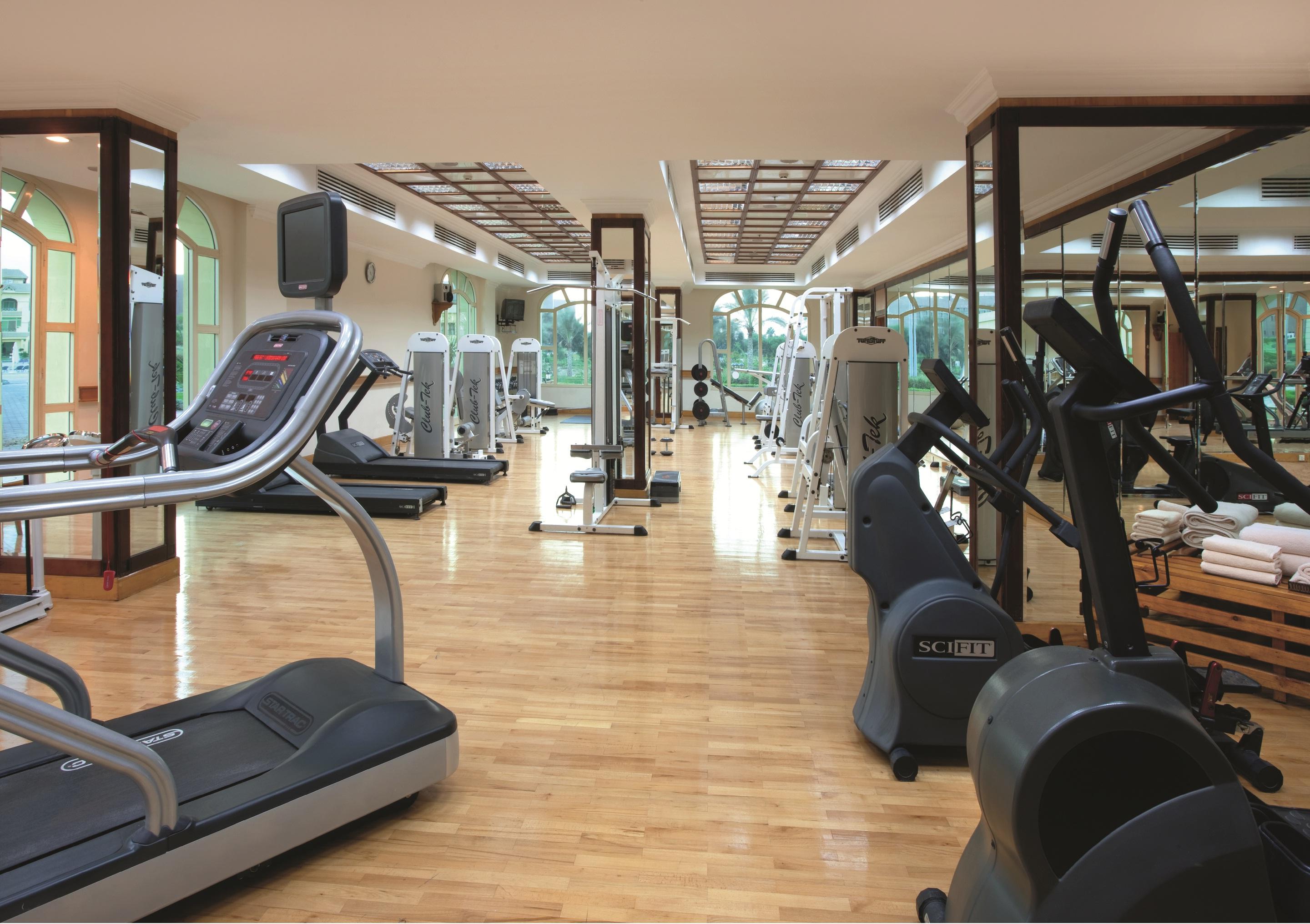 Moevenpick Hotel Cairo - Media City Giza Exterior foto The gym at the Taj Bengal